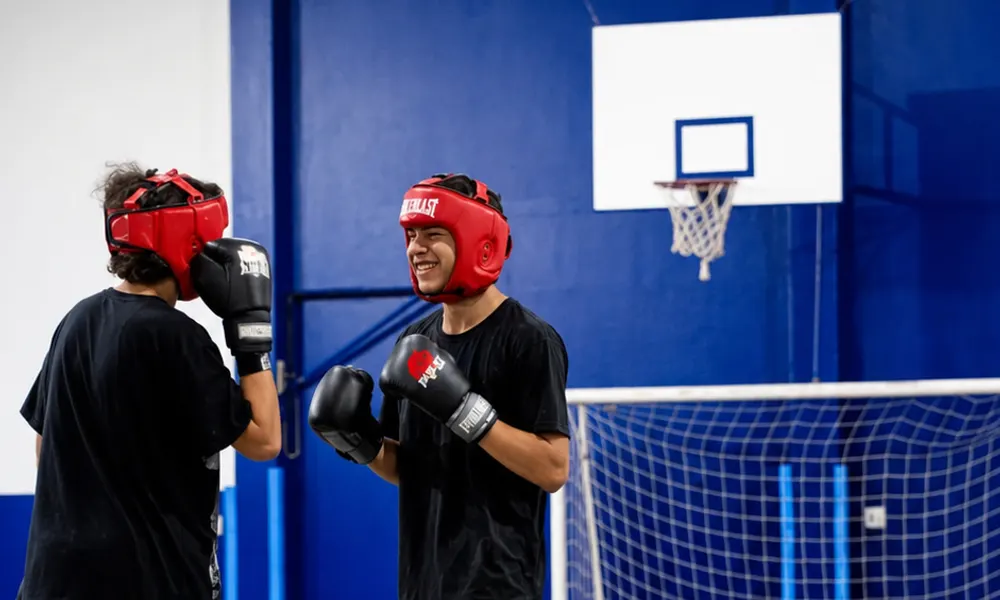 Aula de boxe no Instituto Tatu Bola